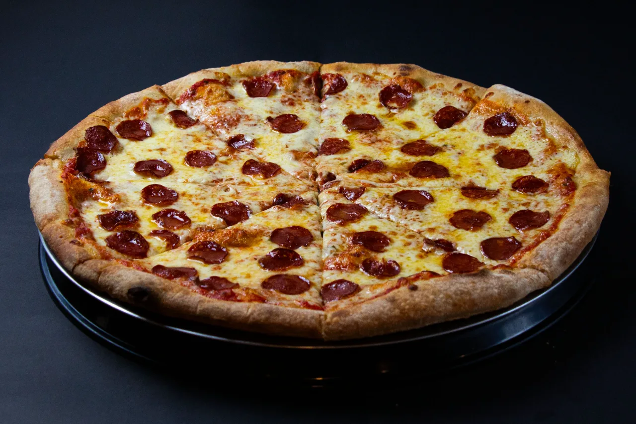 Pizza de pepperoni — fotografía gastronómica